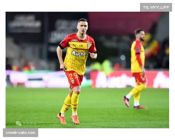 朗斯防线遭遇大面积伤停 客场远征斯特拉斯堡面临严峻考验